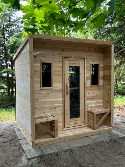 Sauna kit extérieur Corner Sauna logé dans un chalet bois